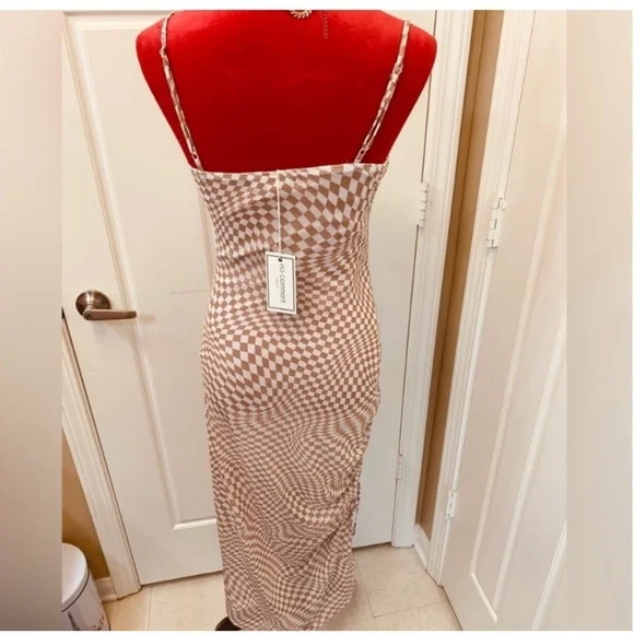 SPAGHETTI STRAP RUCHED PRINTED MAXI DRESS - Picture 9 of 12